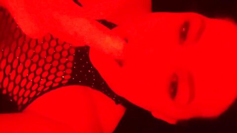 Hot Brunette Is Horny And Want To Sucks Cock But She Havw Only Banana