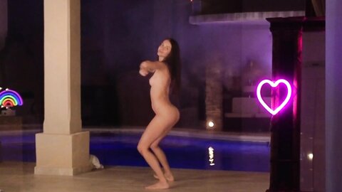 Hot Brunette Swim Naked In The Pool