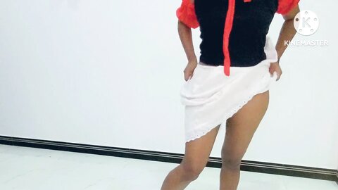 Sri Lankan New Leek ඔෆිස් යන්න ඇදුම් මාරු කරන ගමන්