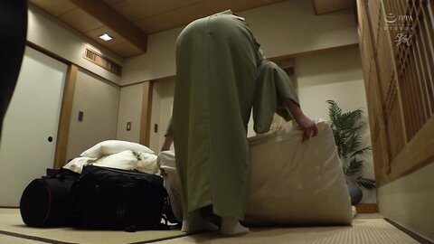 DASS-554 Absolute Submissive Nakadashi Compensation For A Big-breasted Landlady Who Is Fucked All Day Long...