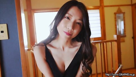Graphis Gals – Ayano Kato 加藤あやの Sexy Mature Clip 3