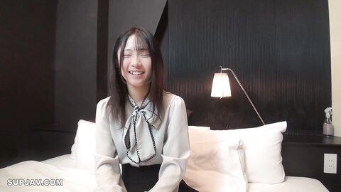 4586357 [Images réelles]**pzzyxqx*z* Ils l`emmènent dans un hôtel dans un questionnaire de rue et profitent de la peau fine et glissante de ****. Et même Nakadashi. CASE:1 Le cas de Mizuki.