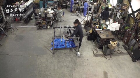 ABF-180 Nonoura Warm, Left In A Factory Full Of Men. ~An AV Actress Was Given A Camera And Left In A Steel...