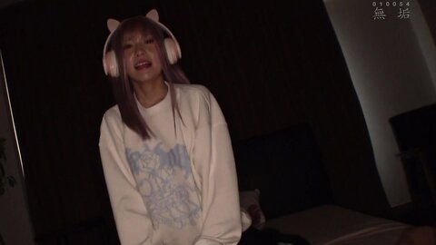 MUKC-084 Moe Sleeves, Slender, Beautiful Legs, Unlimited Nakadashi (Nakadashi), Fucking An Obedient Cosplay...