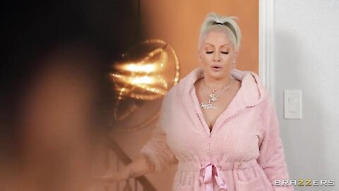 Alexia Anders Mz Dani Smothered And Fucked At The Sleepover