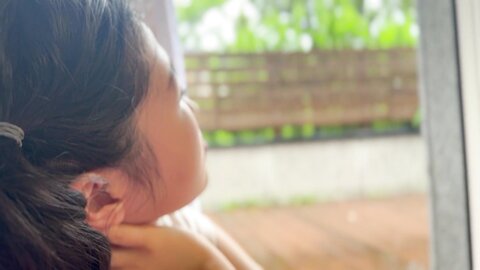 꼴리는_그녀의_구멍_(2024).mkv