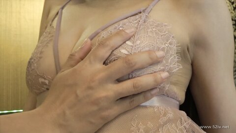 ***M-1150B Hizuki Itsuka 灯月いつか – Lewd Queen スケベな女王様