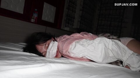 4593588 [Sample of face] **pzzyxqx*z* "A very popular idol who suddenly disappeared" is back on  in her natural form. From raw blowjob to raw Nakadashi, the sex act is filmed over a period of about 80 minu