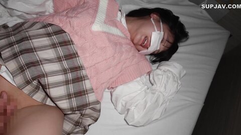 4593588 [Sample of face] **pzzyxqx*z* "A very popular idol who suddenly disappeared" is back on  in her natural form. From raw blowjob to raw Nakadashi, the sex act is filmed over a period of about 80 minu