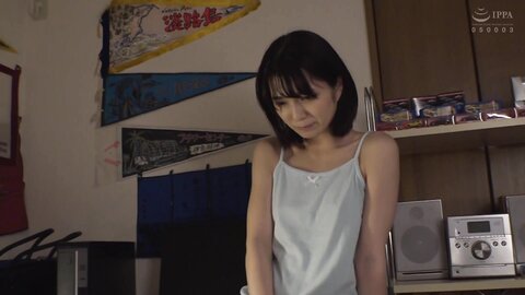 REAL-812 I dont like my cousin of my ***s room, the day when I come from my cousin, and I was licke...