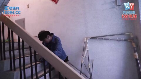 MCY-0141酒醉误操熟睡巨乳小妈-宋南伊