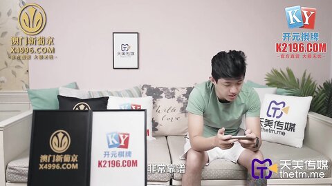 TMG045女老师兼职裸聊被学生发现