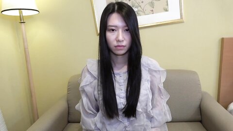 3131345-1 good looks\face exposed She introduces him to her business partner and receives a ruthless Nakadashi while wavering between conflicted feelings and pleasure