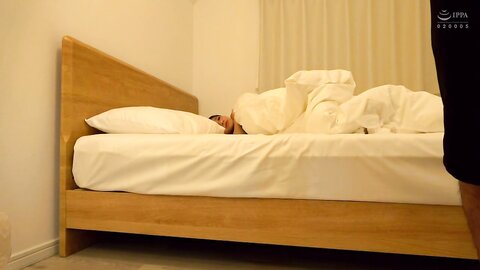 498DDH-126 [Escape and sex lover erotic monsters] If you try to let her sleep as a friend because you love it...