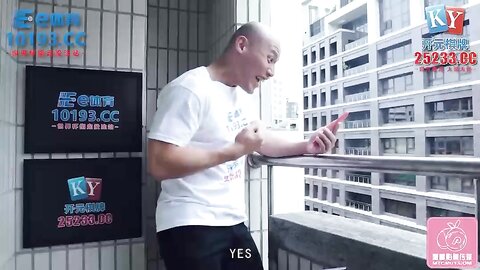PMC321性感火辣英文老师被学生3P轮操