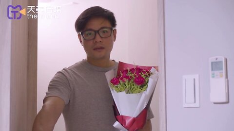TMW100清纯学生妹私下的双面淫荡真面目