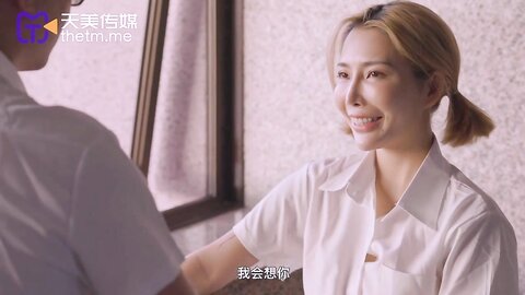 TMW100清纯学生妹私下的双面淫荡真面目