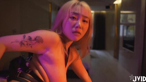 [JVID] Stacy - 摇曳的光影中被束缚的美女渐渐的穴湿了等妳来征服