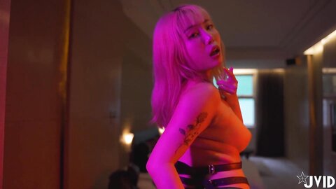 [JVID] Stacy - 摇曳的光影中被束缚的美女渐渐的穴湿了等妳来征服