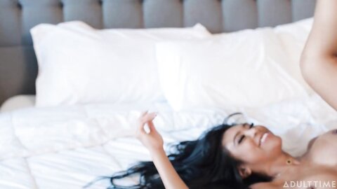 Ember Snow  Up Close With Ember Snow