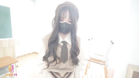 清纯貌美萝莉尤物【Mika果粒】清纯女高中生M属性开发，老师搜身调教玩穴，主动舔食硕大龟头，爆肏白虎嫩穴颜射