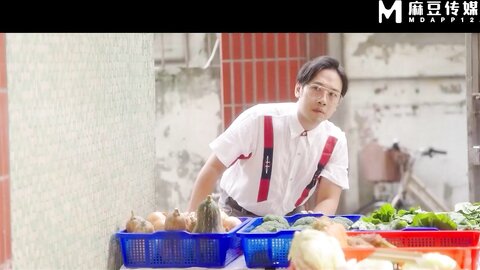 MDSR-0007-2新婚妻子与菜老板下集变态夫妻换伴乱