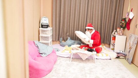 FSBK-004 For Little Miko Who Stays At Home Alone On Christmas... Santa Gives Her A Seeding Present... Miko...