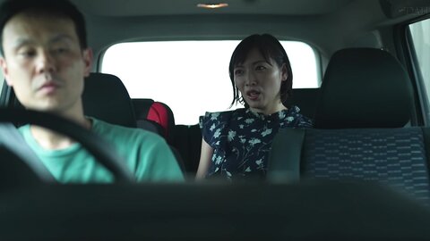 DLDSS-370 [4K] Mom Who Accidentally Came To The Public Swimming Pool In A Thong Could Not Refuse A Pick-up And...