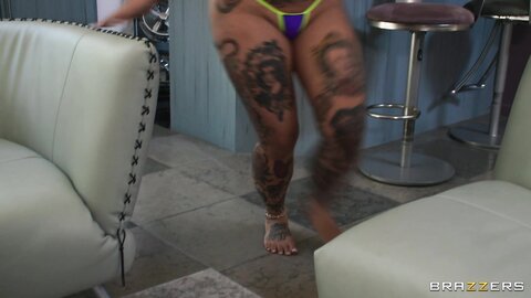 Brazzers Exxtra – Connie Perignon Emma Magnolia