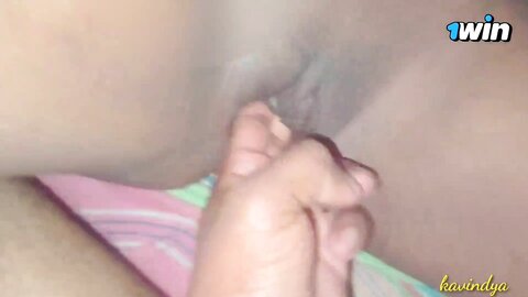 Sinhala New Sex Video Sinhala Voice නිමාඩුවට ගෙදර ආපු නැනාව මොල් කරල