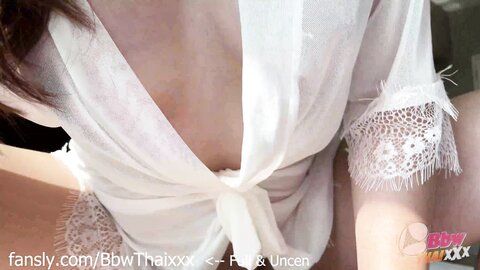 Wife Fucking With Delivery Man While Husband Is Showering Full  Uncen