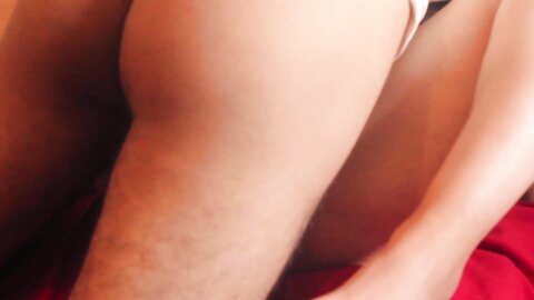 Saudi Girl Fucks Pakistani Worker قحبة سعودية تمارس الجنس مع عامل باكست