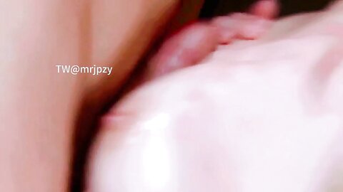 天花板级气质风情万种小姐姐✅美腿尤物魔鬼身材被猥琐叔叔各种姿势爆操，穷人的女神富人的精盆，美乳丰臀极品反差