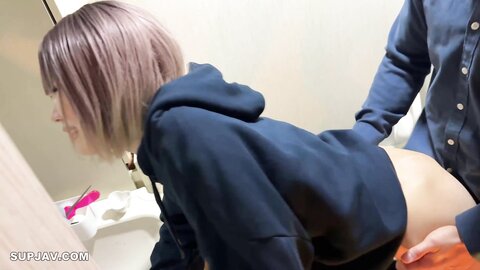 4606055 Exclusif50% OFF ![Complete amateur]****zynxzjo* Un ancien mannequin de 20 ans est baisé en direct. Elle est dans un état d`abandon à cause du cunnilingus persistant qui ne s`arrête pas, peu importe le