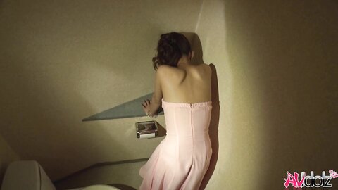 Japanese Sexy Babe Mai Takizawa Is Masturbating In The Restroom In