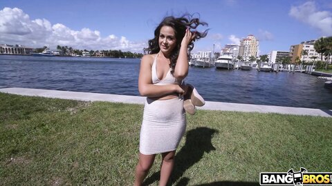 Kiki Klout Revenge Sex On The Bus