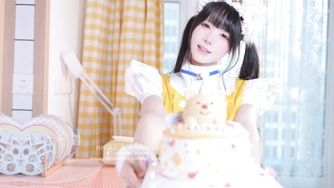 黏黏团子兔 (咬一口兔娘) - 2024年12月 诞生日限定 『兔子味蛋糕』[114P3V-2.95G]