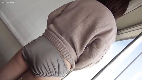 794727 完全顔出し♥色白Ｅカップ美巨乳♥アイドル級に可愛い美少女18歳がお泊まり濃密SEXで生中出し懇願♥白昼人目を気にしながらの羞恥エッチ＆深夜の