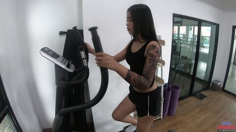 Gym And Cfnm Handjob