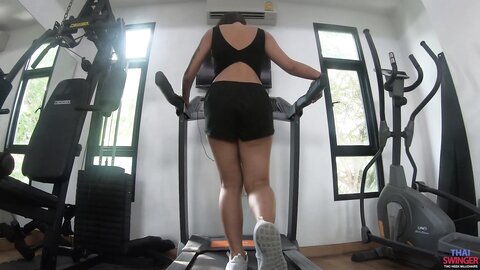 Gym And Cfnm Handjob