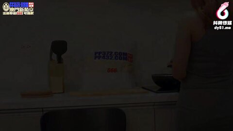 DYBC003同学的放荡教师妈妈