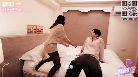 香蕉秀xjx247黑丝娇艳人妻