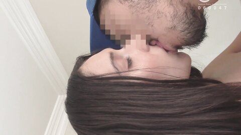 HIKR-220 Uncle 5-head And 10-head Model Beauty Picked Up At A Golf Course In L.A. And Unexpectedly Fucked...