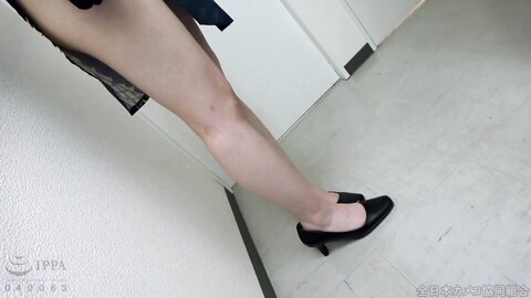 NCYF-038 The Way She Looks At Him From Above Is Super Annoying, God-class Style, Beautiful Girl Layer, 16...