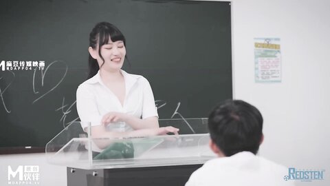 Lee Yun Xi  Penetrate Lustful Teacher'S Slut With Love