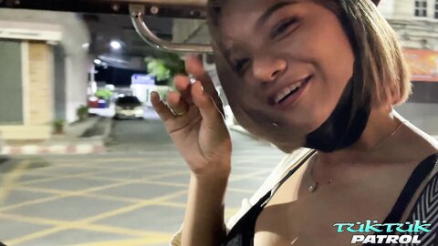 Star  Cute Teen Sex With Bespeckled Bangkok Hottie