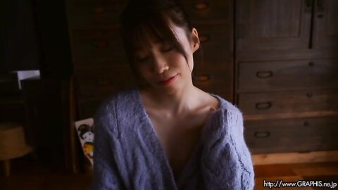Graphis 2024-01-01 Limited Edition – Nana Miho 未歩なな New Year Special 2024