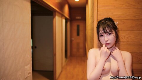 Graphis AUTUMN SPECIAL 2024 Jun Kasui 香水じゅん – Perfume Clip 3
