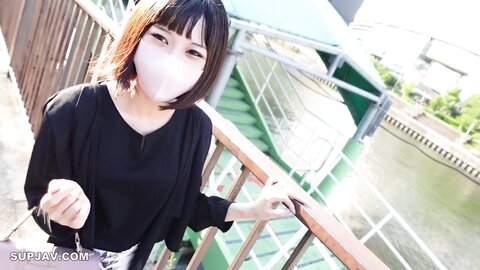 4616933 She is a simple woman who only talks about work at work and has no one she enjoys being with. The first time I saw her, she revealed her true nature by asking me to let her out inside me.