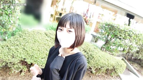 4616933 She is a simple woman who only talks about work at work and has no one she enjoys being with. The first time I saw her, she revealed her true nature by asking me to let her out inside me.